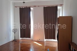 Istra, PULA - prodaja 4-sobnog stana u centru grada, 115m2, rijetka prilika!, Pula, Flat