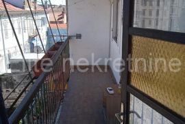 Istra, PULA - prodaja 4-sobnog stana u centru grada, 115m2, rijetka prilika!, Pula, Flat