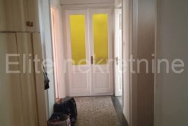 Istra, PULA - prodaja 4-sobnog stana u centru grada, 115m2, rijetka prilika!, Pula, Flat