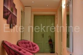 Rijeka, centar - najam 2S+DB stana, 74m2, Rijeka, Apartamento