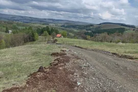 Prodajem placeve Divcibare-Tometino polje, Valjevo, Tierra