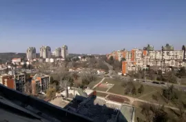Banjica Bulevar oslobođenja Dupleks četvorosoban stan sa 3 terase, Voždovac, Stan