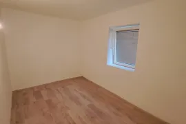 Renovirana kuća na prodaju - Kruščić (Kula), Kula, Ev