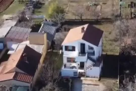 Prodaje se namještena samostojeća kuća u Loboriki, općina Marčana, Marčana, Maison
