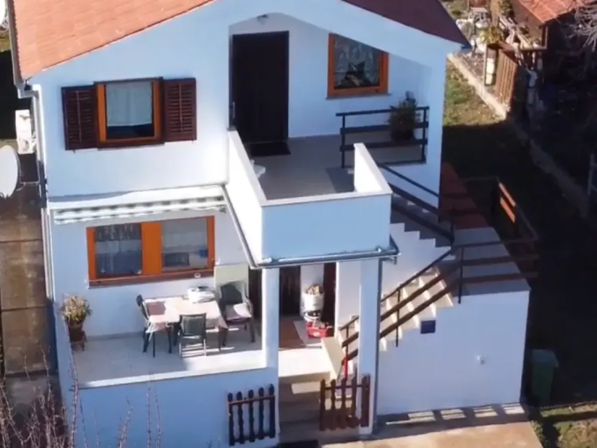 Prodaje se namještena samostojeća kuća u Loboriki, općina Marčana, Marčana, Maison