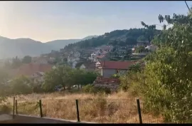 Placevi, Trebinje, Trebinje, Land