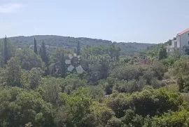 POLJOPRIVREDNO ZEMLJIŠTE NEČUJAM, ŠOLTA, Šolta, Terreno