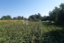 Poljoprivredna oranica na  jezeru Sabljaci, Ogulin, أرض