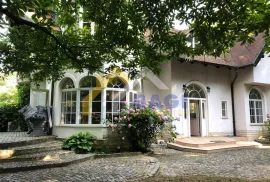 Remete Villa 532m2 NAJAM, Zagreb, Дом