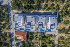 Makarska, novoizgrađena  vila s bazenom - V4, Makarska, House