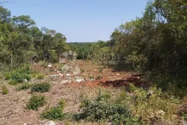 Zemljište na istočnoj obali Istre, Marčana, Land