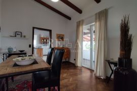 CRIKVENICA, JADRANOVO - Kuća sa velikom okućnicom od 2.010 m2, Crikvenica, Famiglia