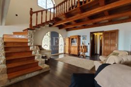 CRIKVENICA, JADRANOVO - Kuća sa velikom okućnicom od 2.010 m2, Crikvenica, Maison