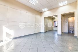 Zaprešić centar, ulični poslovni prostor  NKP 34 m2, Ticari emlak