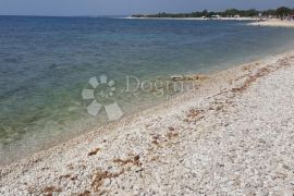 PRILIKA! POLJOPRIVREDNO ZEMLJIŠTE 600 M OD PLAŽE, Vodnjan, Terra