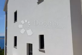 Dramalj, novogradnja sa okućnicom, Crikvenica, Flat