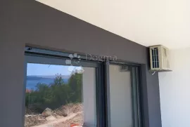 Dramalj, novogradnja sa okućnicom, Crikvenica, Flat