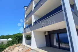 Dramalj, novogradnja sa okućnicom, Crikvenica, Flat