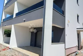 Dramalj, apartman sa okućnicom, Crikvenica, Wohnung