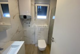 RAB, BARBAT - Ekskluzivan apartman s bazenom, 100 metara od mora!, Rab, Flat