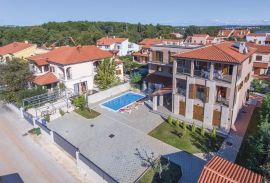 ISTRA, VOLME - Luksuzan stan 200m od mora s vlastitim bazenom, Medulin, Apartamento