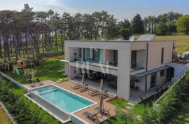 Sveti Martin luksuzna moderna villa 320m2,zemljište 1231m2, Buzet, بيت