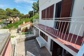 ŠIBENIK, GREBAŠTICA - Apartmanska kuća s pogledom na more, Šibenik - Okolica, Ev