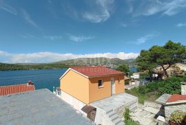 ŠIBENIK, GREBAŠTICA - Apartmanska kuća s pogledom na more, Šibenik - Okolica, Ev