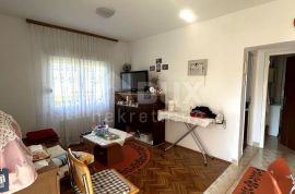 ZADAR, KARIN GORNJI - Kuća na 3 etaže, 200m od mora, Obrovac, Casa