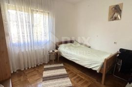 ZADAR, KARIN GORNJI - Kuća na 3 etaže, 200m od mora, Obrovac, Casa