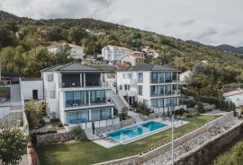 OPATIJA, LOVRAN, LIGANJ - stan u vili s bazenom 97m2+terasa 26m2 s panoramskim pogledom na more + okoliš 41m2, Lovran, Stan