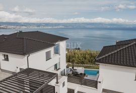 OPATIJA, LOVRAN, LIGANJ - stan u vili s bazenom 120m2+terasa 26m2 s panoramskim pogledom na more + okoliš 163m2, Lovran, Apartamento