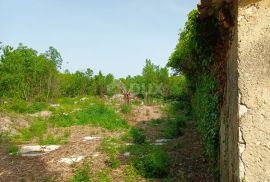 ISTRA, LABIN - Kamena kuća i građevinsko zemljište, Labin, Casa