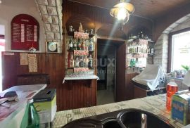 ISTRA, BUJE - Kuća s restoranom u centru Buja, pogled na more, Buje, Casa