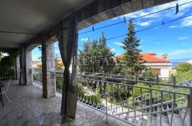 Crikvenica - kuća u širem centru, Crikvenica, Maison