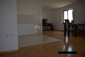 OTOK KRK, MALINSKA - Apartman 2S+DB, Malinska-Dubašnica, Appartment