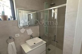 Atraktivna lokacija, Vodice, Apartamento