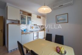 Istra, Rovinj, osunčan dvosoban stan s pripadajućom garažom NKP 77,36m2, Rovinj, Flat