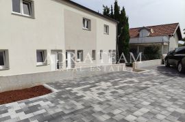 APARTMANI U STAMBENOJ ZGRADI, NOVOGRADNJA - PAŠMAN, Pašman, Διαμέρισμα