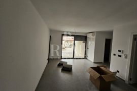 Opatija Novogradnja,stan 76 m2,2S+DB,okućnica,parking, Opatija, Appartement