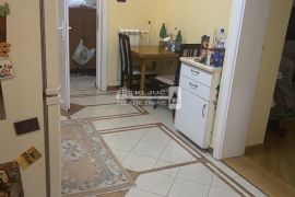 3.0 stan 48m2 +18m2, +10 podruma ID#1862, Vračar, Appartment