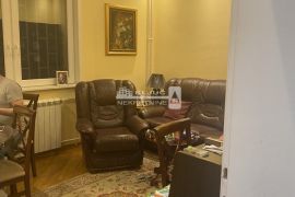 3.0 stan 48m2 +18m2, +10 podruma ID#1862, Vračar, Appartment