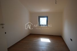 Poreč - okolica, novogradnja, stan na drugom katu na lijepoj i mirnoj lokaciji, Poreč, Appartment