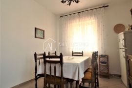 Umag, Stan 151 m2 na 1. katu kuće  500 m od mora, Umag, Apartamento