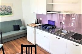 Umag - okolica, apartmanska vila s bazenom na TOP lokaciji  200 m od mora, Umag, Ev