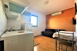 Umag -okolica, apartmanska vila 150m od mora, Umag, Casa