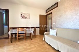 Umag -okolica, apartmanska vila 150m od mora, Umag, Casa