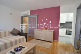 Istra, Rovinj, najam stana na 1. katu s jednom spavaćom sobom od 1.10.25, Rovinj, Apartamento