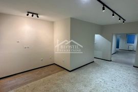 Čukarica - Banovo brdo - 191m2 ID#20746, Čukarica, Propiedad comercial