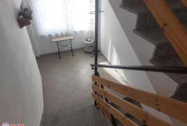 ISTRA, UMAG, APARTMANSKA KUĆA SA LIJEPOM OKUĆNICOM I POGLEDOM NA MORE, Umag, Maison